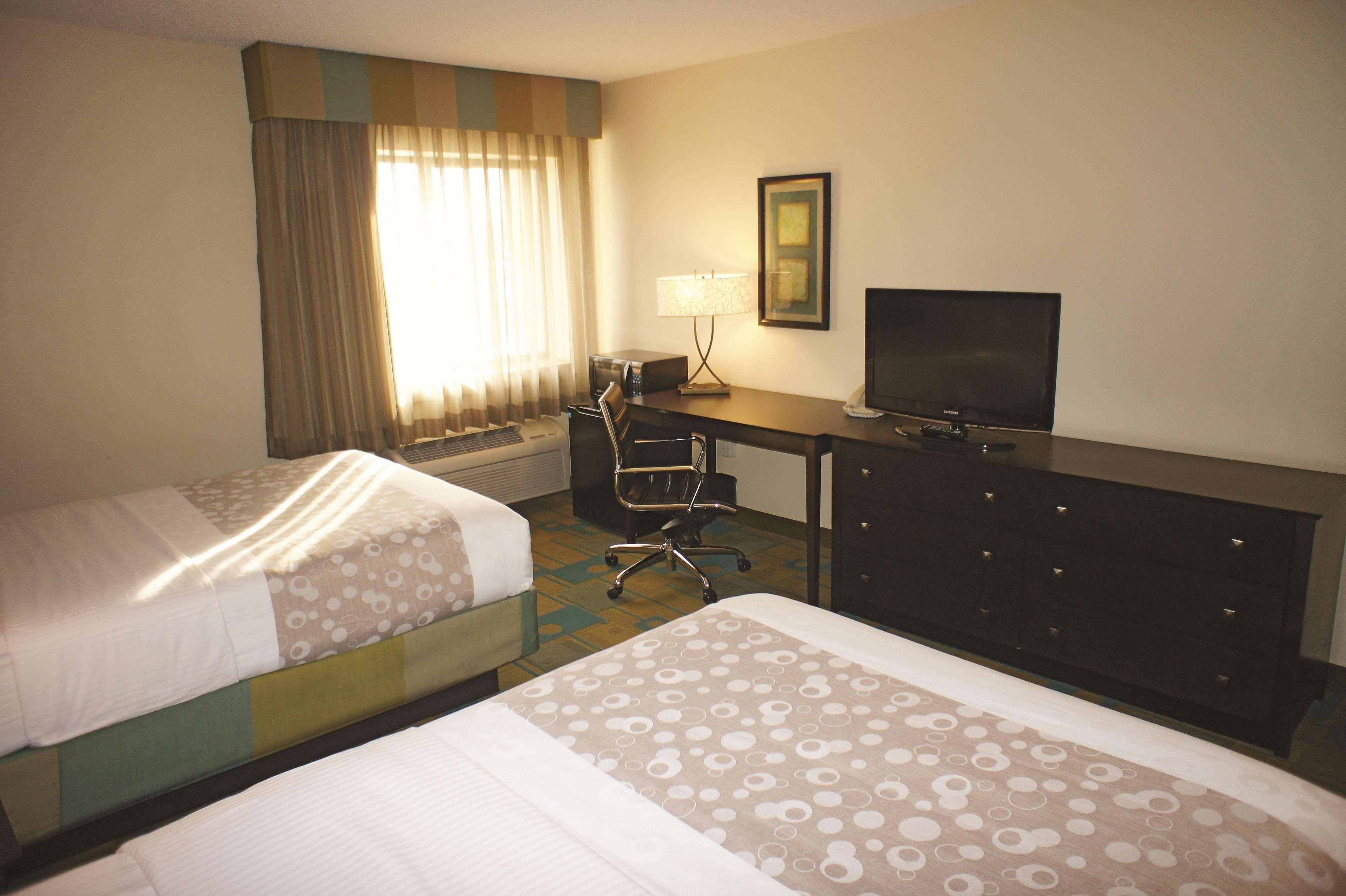 La Quinta By Wyndham Plattsburgh Hotel Luaran gambar